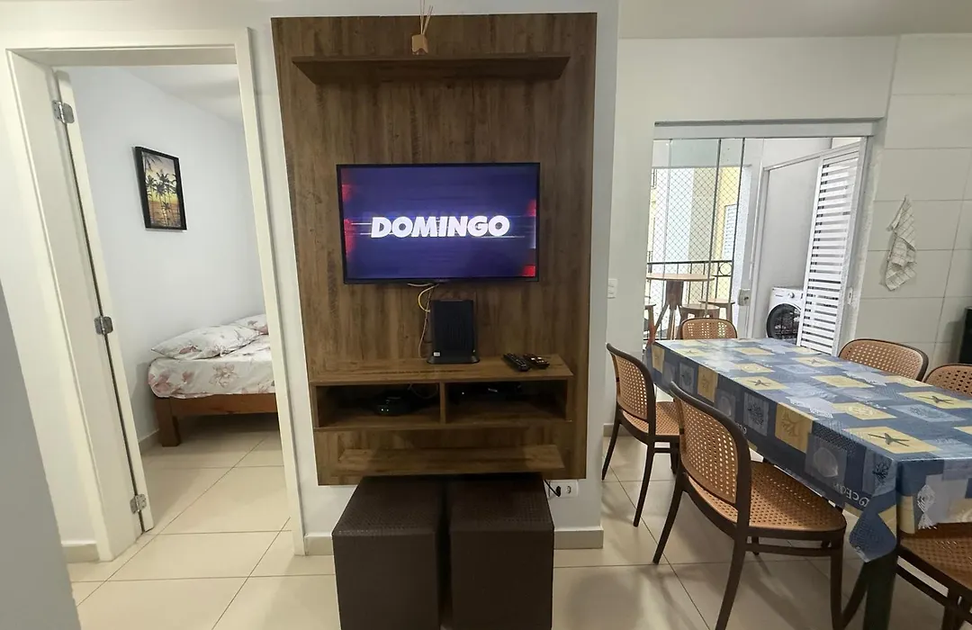 Lindo Ap - CENTRO- piscina, churrasqueira gourmet, maquina lava e seca e wifi roupas cama-1